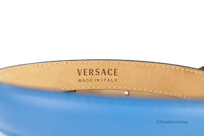 Cintura Versace DV in pelle blu sottile e regolabile da 20 mm con Medusa autentica