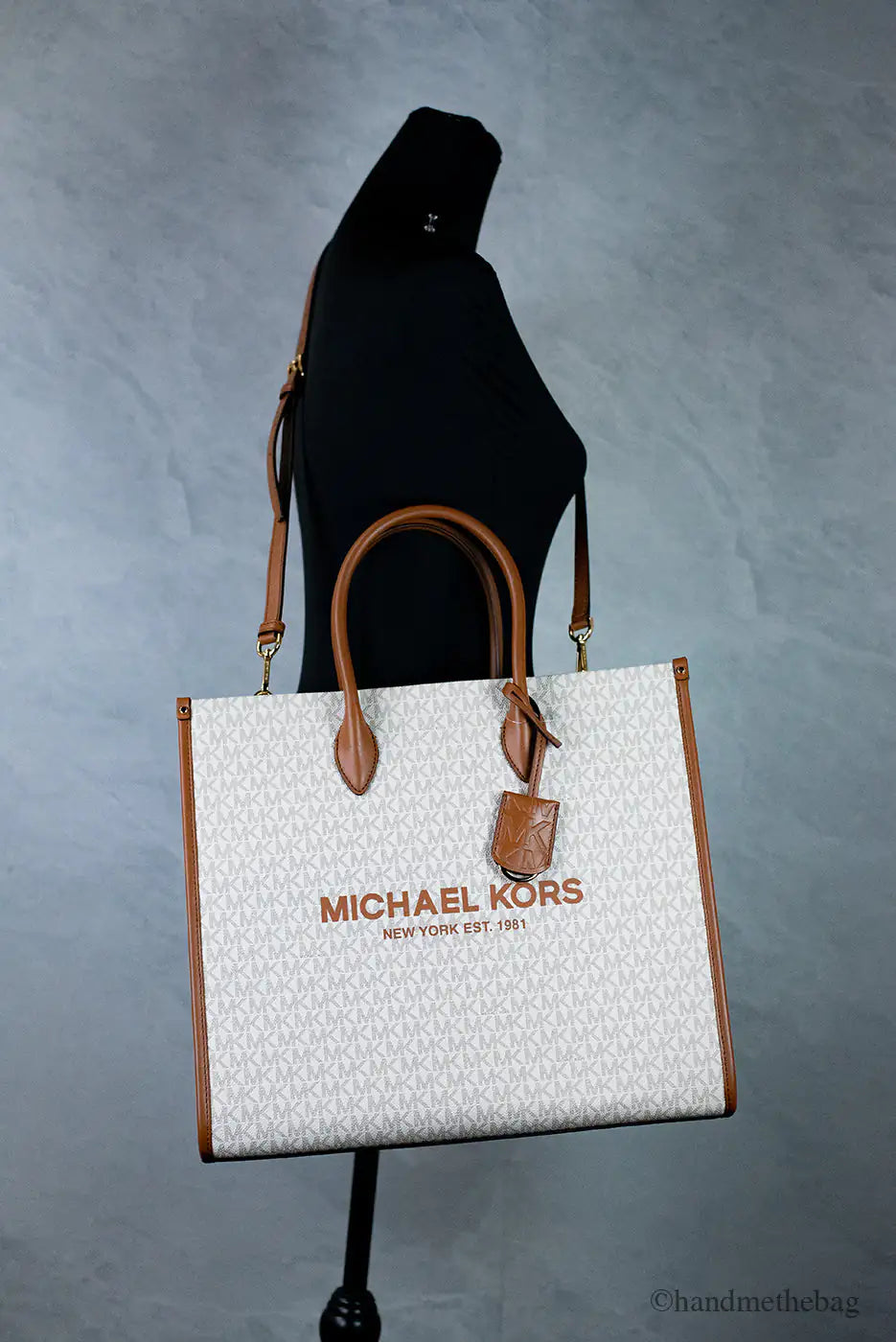 Michael Kors Mirella 大号香草色 PVC 南北手提包